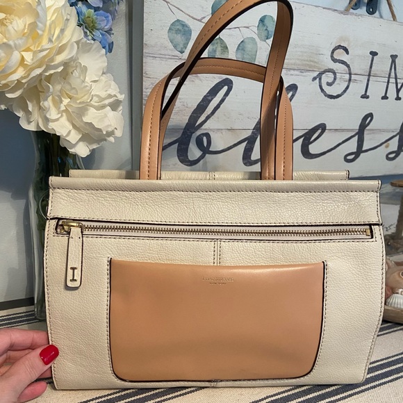 Isaac Mizrahi Handbags - Isaac Mizrahi Satchel